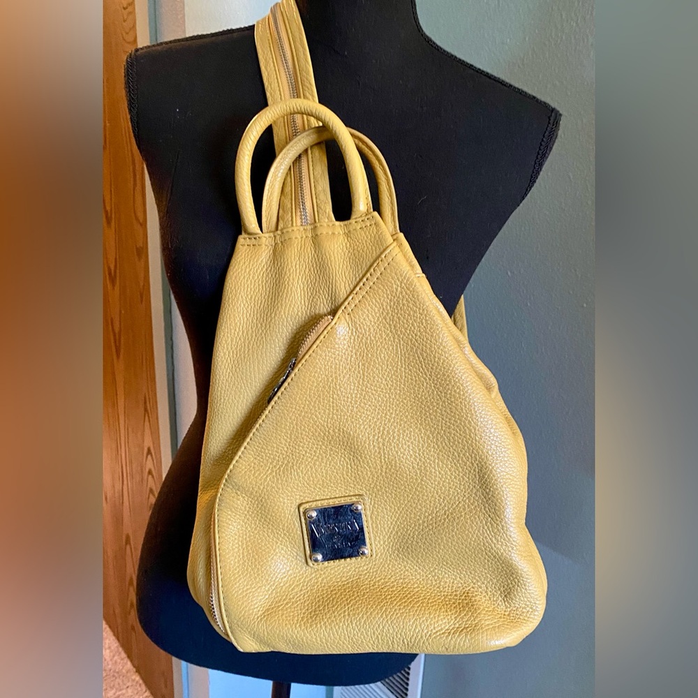 Valentina Italia peppled yellow slingback purse/backpack